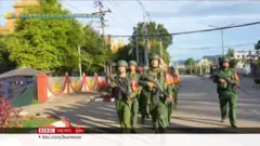 လားရှိုး ရမခမှာ တိုက်ပွဲပြင်းထန်၊ လက်နက်ချသူတွေရှိ