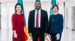 የጀርመን የውጭ ጉዳይ ሚኒስትር አናሌና ቤርቦክ፣ ጠቅላይ ሚኒስትር ዐቢይ አሕመድ እና የፈረንሳይ የውጭ ጉዳይ ሚኒስትር ካትሪን ኮሎና