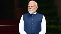 नरेंद्र मोदी