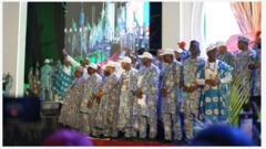 Yilwatda wọlé padà bíi Alága àpapọ̀ APC pẹ̀lú àwọn olóyè ẹgbẹ́