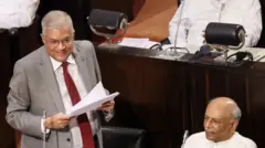 මෙරට සමාජය තුළ වැඩි අවධානයක් යොමු වී තිබෙන ක්‍රිකට් තහනම සහ ශ්‍රී ලංකා ක්‍රිකට් ආයතනය සම්බන්ධයෙන් ජනාධිපති රනිල් වික්‍රමසිංහ අද ( නොවැම්බර් මස 22 වෙනිදා) පාර්ලිමේන්තුවේදී අදහස් දැක්වීය.