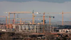 El estallido de la burbuja inmobiliaria en 2008 dejó a la economía española en una profunda crisis.
