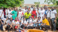 Ibikorwa vy’abo bakorana vyahereye hafi y’urugomero i Ouagadougou, hari hasigaye hanuka.