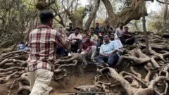 குணா குகை 