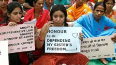 ஆணவ கொலைகளுக்கு எதிராக நடந்த ஒரு போராட்டத்தின் காட்சி 