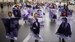 تجمع در شهر برلین در همبستگی با اعتراضات در ایران