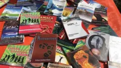 Kitaabota gabaaf dhiyaatan Naqamtetti