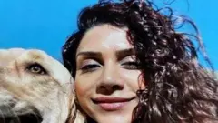 پریا ویسی آخرین بار شنبه ۲۳ فروردین ۱۴۰۴ (۱۲ آوریل ۲۰۲۵) ساعت سه بعدازظهر به وقت بریتانیا دیده شده بود