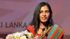 ''අපි තේරුම් ගන්න ඕනේ වැදගත්ම කාරණය තමයි ලෝක ජනගහනය බිලියන 7කට වඩා ඉන්නවා. එතකොට මොන එන්නත සාර්ථක වුණත් කිසිම ඖෂධ සමාගමකට හැකියාවක් නෑ එන්නත් බිලියන 7ක් හදන්න.'' - මහාචාර්ය නීලිකා මලවිගේ