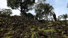 ‘구눙 파당’ 유적지 