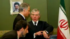استراو