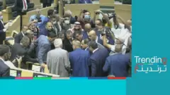 "قوم يا عماد".. خلاف على كرسي رئيس الحكومة الأردنية في البرلمان