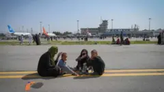 аеропорт, кабул