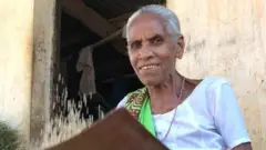 મહિલા