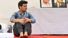 सीजेपीने विजेता दहिया यांना पक्षाच्या प्रवक्तेपदावरून मुक्त केलं आहे.
