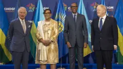 Igikomangoma Charles, umunyamabanga mukuru wa Commonwealth Patricia Scotland, Perezida Paul Kagame na Minisitiri w'intebe Boris Johnson