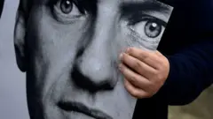 Плакат с Навальным