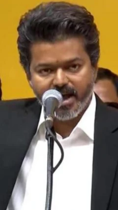 விஜய் தலைமையிலான அமைச்சரவை பதவியேற்றதும், விழா மேடையிலேயே முதலமைச்சராக தனது உத்தரவுகளை பிறப்பித்தார்.