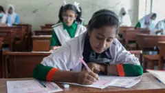 ২০২৬ সালের এসএসসি ও সমমানের পরীক্ষা ২১শে এপ্রিল শুরু হয় 