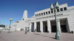 Fachada do Centro de Conferências da Igreja de Jesus Cristo dos Santos dos Últimos Dias