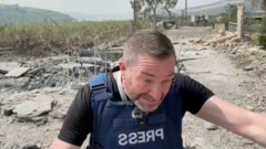 आरटीका लेबनन ब्यूरो प्रमुख स्टीभ स्वीनी आत्तिएको भावमा