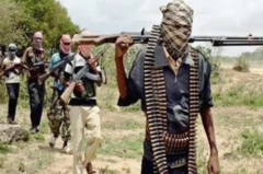 Awọn afurasi agbeṣumọmi ti wọn gbebọn dani, fi aṣọ boju