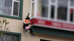 2018년 10월, 감금됬던 아파트에서 탈출하는 지연(가명)