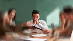 Nama miira dhiphinaa keessa jiru