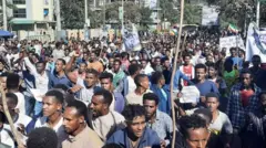 በጎንደር ከተማ ለተቃውሞ የወጡ