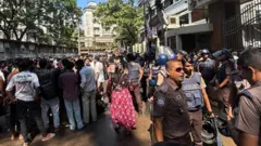 বিভিন্ন দাবিতে মঙ্গলবার বিক্ষোভ করে শিক্ষার্থীরা