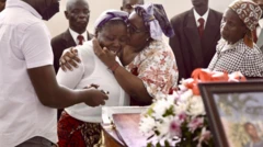 “Nta nsiguro y’uko abana bicwa n’abajejwe umutekano, bari mu myiyerekano, mu mahoro”.