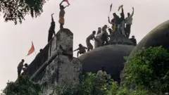 બાબરી મસ્જિદ