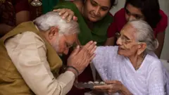 मोदी और हीराबेन