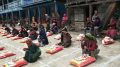 राहत वितरण