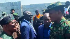 FCT Minister Nyesom Wike dey shout for di military officer