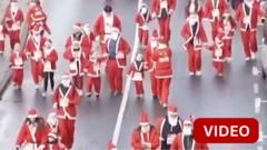 காணொளி: புடாபெஸ்ட் நகரத்தின் தெருக்களில் குவிந்த ஆயிரக்கணக்கான சான்டா கிளாஸ்கள்