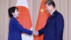Thủ tướng Nhật Bản Sanae Takaichi và Chủ tịch Trung Quốc Tập Cận Bình