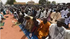 Awọn musulumi to n kirun