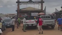 A jajibarin babbar sallah a Najeriya, daruruwan fasinjoji suna ci gaba da kwarara a manyan tashoshin motocin domin yin balaguro zuwa garuruwansu.