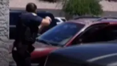 لحظة انقضاض الشرطة على عائلة في أريزونا