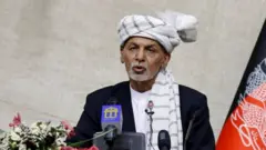 यूएईको विदेश मन्त्रालयले मानवीयताका आधारमा गनी र उनको परिवारलाई स्वागत गरिएको जनाएको छ
