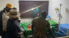 Gomina Ayade bẹ awọn to fara pa wo nile iwosan