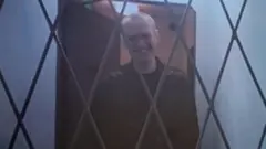 Ruski opozicionar Aleksej Navaljni zbijao šale u prvom pojavljivanju iz novog zatvora