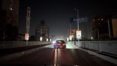 ظلام يسود عند التاسعة: ما تأثير الإغلاق المبكر في مصر؟