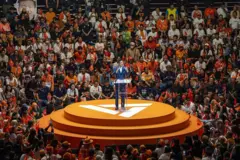 ပြည်သူ့ပါတီရဲ့ လူထုတွေ့ဆုံပွဲ