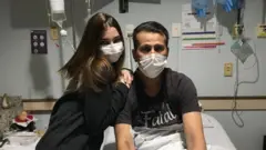 Julia e o pai Ramon em setembro de 2019