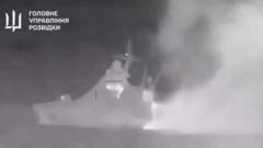 El ejército ucraniano publicó un vídeo del presunto ataque al barco.