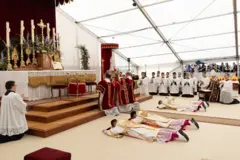 Cerimônia de ordenação de novos bispos da Fraternidade Sacerdotal São Pio X em Ecône em 1º de julho de 2026