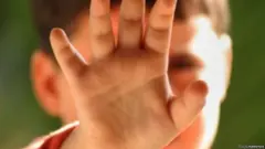 बच्चे पर अत्याचार