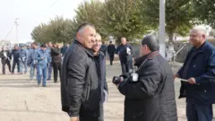 Ўтган йили ноябрда Қашқадарё вилояти туманлари ҳокимлари семинарда қатнашганлар. Миришкор тумани ҳокими Бахтиёр Ражапов марказда
